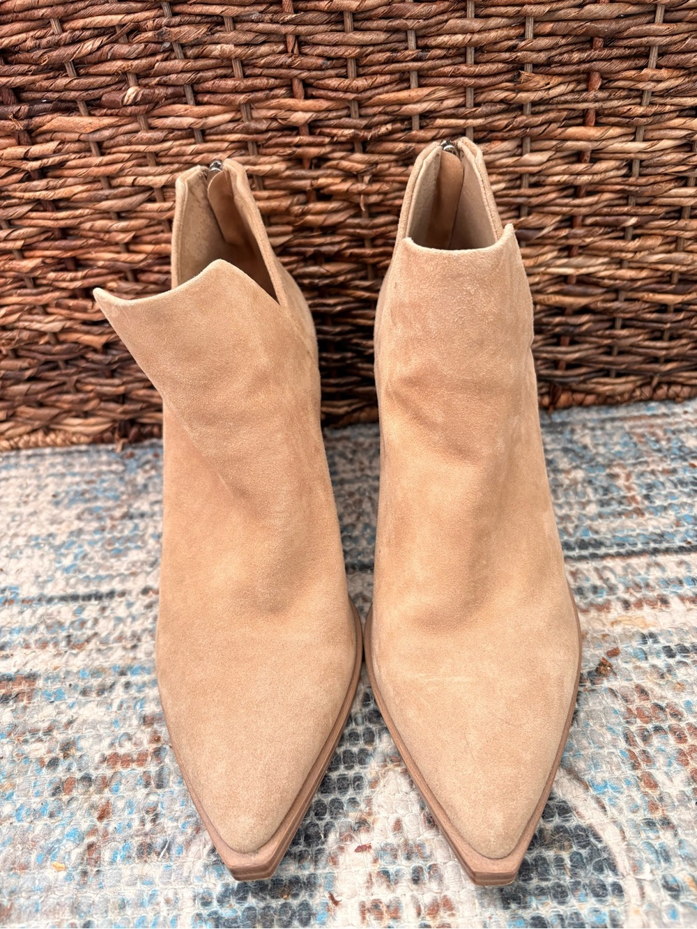 Steve Madden Tan Suede Pointed Toe Ankle Booties